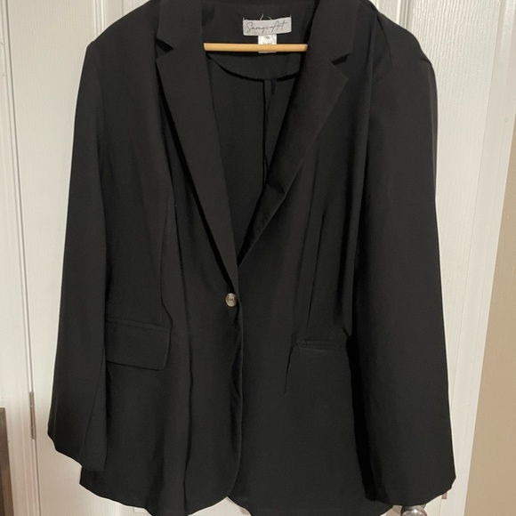Jackets & Blazers - Women’s Classic Black Blazer. Can be worn with jeans or slacks